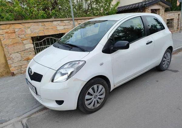 samochody osobowe Toyota Yaris cena 7200 przebieg: 263217, rok produkcji 2006 z Wołomin